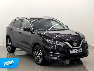 Używany Nissan Qashqai N-Connecta 140 KM (102 kW) 2021 Czarny SUV