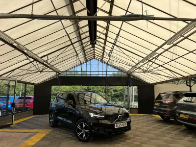 Used Volvo XC40 R-Design 2019 Onyx black SUV
