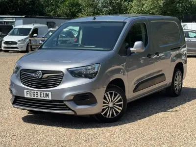 Używany Vauxhall Combo Sportive 2019 Szary Minivan