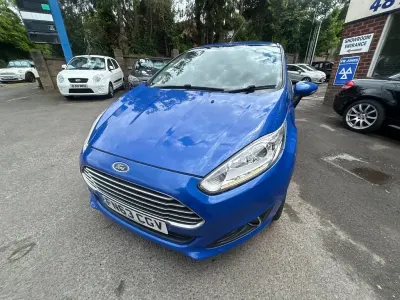 Used Ford Fiesta Zetec 75 HP (55 kW) 2013 Metallic blue Hatchback