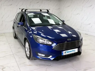 Used Ford Focus Titanium 100 HP (73 kW) 2015 Blue Estate
