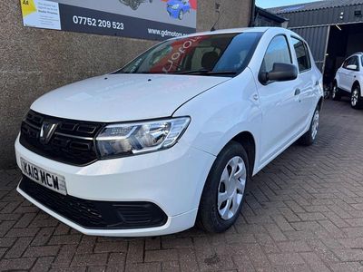 Used Dacia Sandero Essentiel 2019 White Hatchback