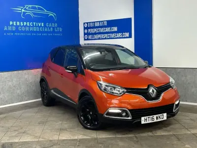 Used Renault Captur Dynamique 90 HP (66 kW) 2016 Orange/black SUV
