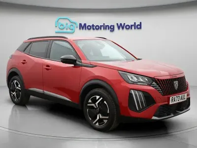 Używany Peugeot 2008 Allure 130 KM (95 kW) 2023 Czerwony SUV