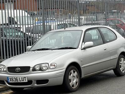 Used Toyota Corolla 2001 Silver Hatchback