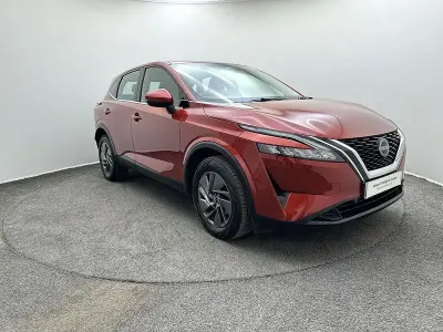 Used Nissan Qashqai Acenta Premium 2023 Fuji red SUV
