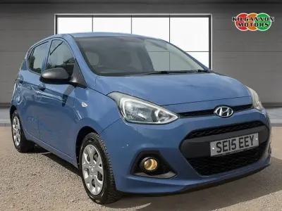 Used Hyundai i10 66 HP (48 kW) 2015 Blue Hatchback