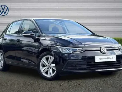 Used VW Golf VIII Life 130 HP (95 kW) 2021 Black Hatchback