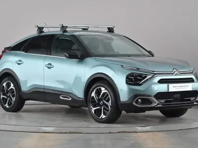 Używany Citroën C4 PureTech 130 KM (95 kW) 2022 Niebieski Hatchback
