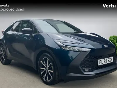 Used Toyota C-HR Design 140 HP (102 kW) 2025 Midnight teal (metallic paint) SUV