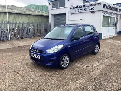 Begagnad Hyundai i10 Classic 85 HK (62 kW) 2013 Blå Halvkombi