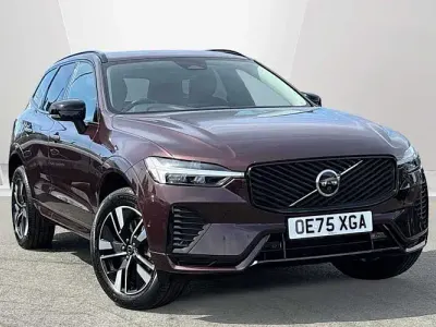 Used Volvo XC60 Plus 250 HP (183 kW) 2025 Red SUV