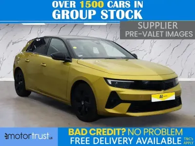 Second-hand Vauxhall Astra GS Line 130 CP (95 kW) 2022 Galben Hatchback