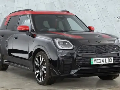 Używany Mini Countryman 227 kW (309 KM) 2024 Czarny SUV