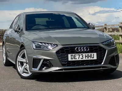 Usado Audi A4 S-Line 150 CV (110 kW) 2023 Gris Berlina