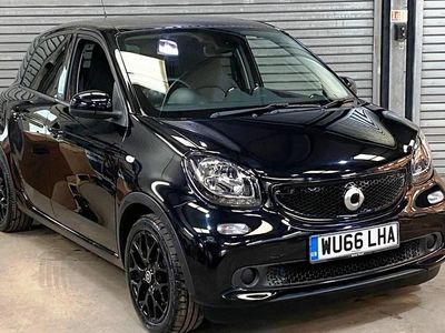 Used Smart ForFour 90 HP (66 kW) 2016 Black Hatchback