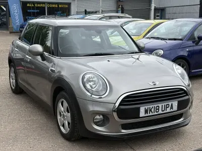 Used Mini ONE Hatch 102 HP (75 kW) 2018 Silver Hatchback