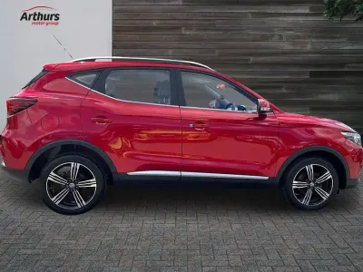 Usado MG MG3 106 CV (77 kW) 2019 Rojo Utilitario