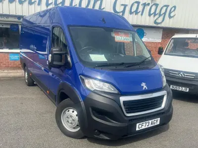 Used Peugeot Boxer Premium 140 HP (102 kW) 2023 White Van