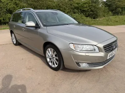 Used Volvo V70 SE Lux 2016 Gold Estate