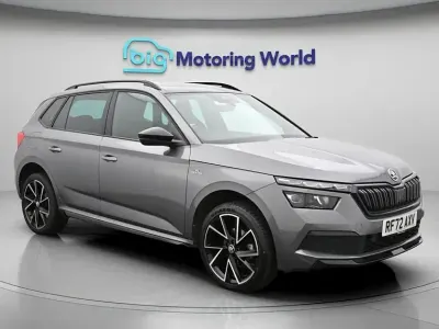 Käytetty Skoda Kamiq Monte Carlo 150 HP (110 kW) 2023 Harmaa Katumaasturi