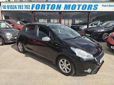 Used Peugeot 208 Style 82 HP (60 kW) 2014 Black Hatchback