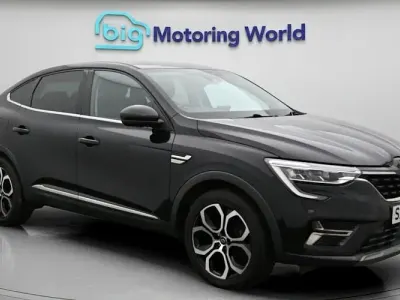 Used Renault Arkana Version S 145 HP (106 kW) 2022 Black SUV