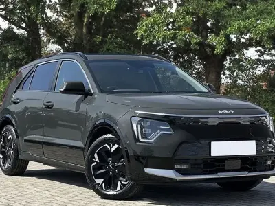 Usado Kia e-Niro 150 kW (204 CV) 2023 Gris SUV