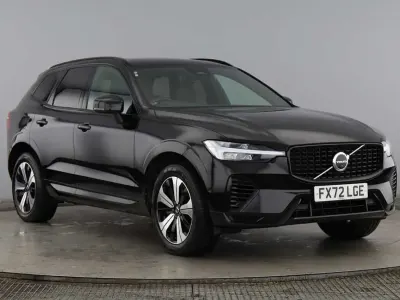 Second-hand Volvo XC60 Plus 249 CP (183 kW) 2023 Negru SUV