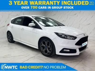 Używany Ford Focus ST 250 KM (183 kW) 2015 Biały Hatchback