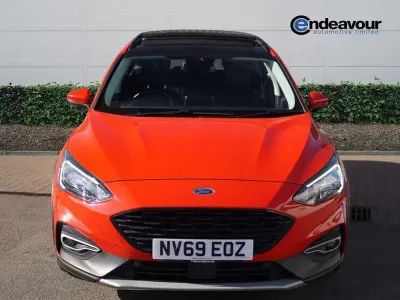Używany Ford Focus Active X 120 KM (88 kW) 2019 Czerwony Kombi