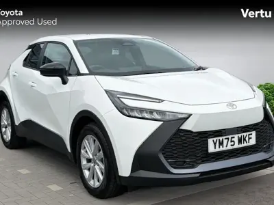New Toyota C-HR 140 HP (102 kW) 2026 White SUV