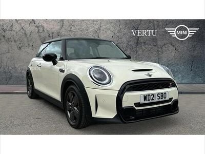Used Mini Cooper S Classic 178 HP (130 kW) 2021 White Hatchback