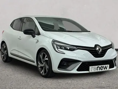 Used Renault Clio RS Line 90 HP (66 kW) 2023 Glacier white Hatchback