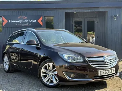 Used Vauxhall Insignia Elite 163 HP (119 kW) 2013 Brown Estate