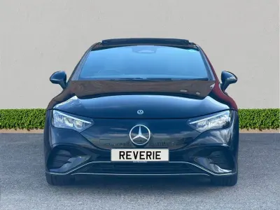 Begagnad Mercedes EQE300 AMG line 180 kW (245 HK) 2023 Svart Sedan