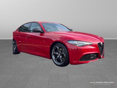 Used Alfa Romeo Giulia Estrema 280 HP (205 kW) 2022 Red Sedan