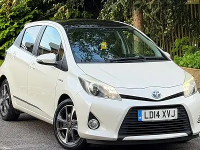 Used Toyota Yaris Trend 101 HP (74 kW) 2014 White Hatchback