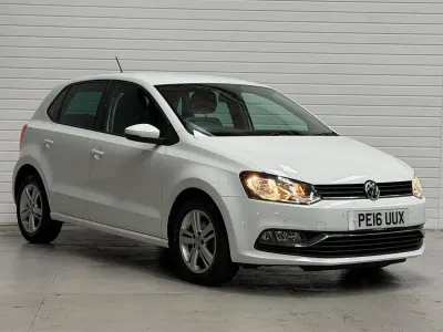 Used VW Polo Match 90 HP (66 kW) 2016 White Hatchback