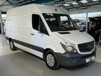 Usado Mercedes Sprinter 140 HP (102 kW) 2017 Branco Van