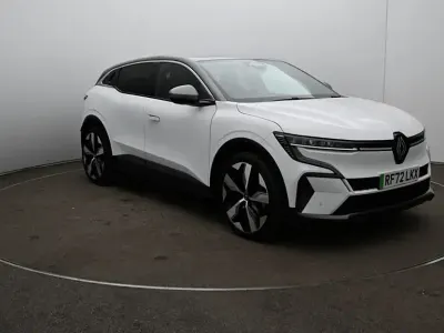 Begagnad Renault Megane E-Tech Techno 161 kW (220 HK) 2022 Halvkombi