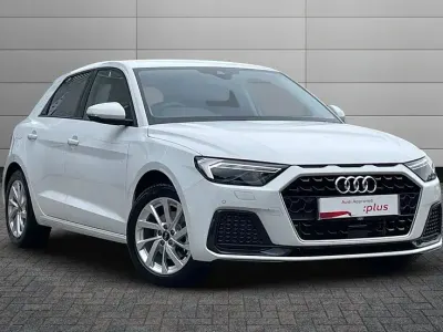 Used Audi A1 Sportback Sport 114 HP (83 kW) 2025 Glacier white Hatchback