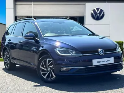 Used VW Golf VIII Edition 147 HP (108 kW) 2020 Blue Estate