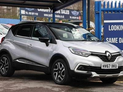 Used Renault Captur Dynamique 90 HP (66 kW) 2017 Silver and black SUV
