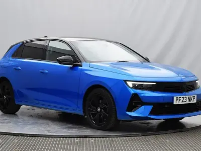 Used Vauxhall Astra S 130 HP (95 kW) 2023 Blue Hatchback