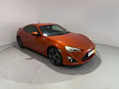 Used Toyota GT86 GT 200 HP (147 kW) 2013 Orange Coupe