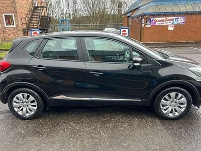 Used Renault Captur Expression+ 90 HP (66 kW) 2013 Black SUV