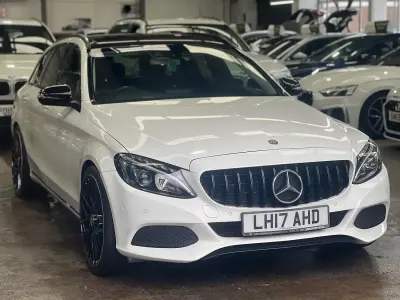 Begagnad Mercedes C200