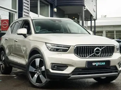 Usado Volvo XC40 Inscription 187 CV (137 kW) 2018 Amarillo SUV