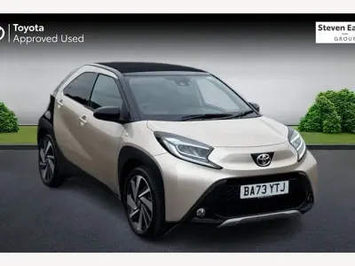 Used Toyota Aygo X 72 HP (52 kW) 2024 Beige SUV